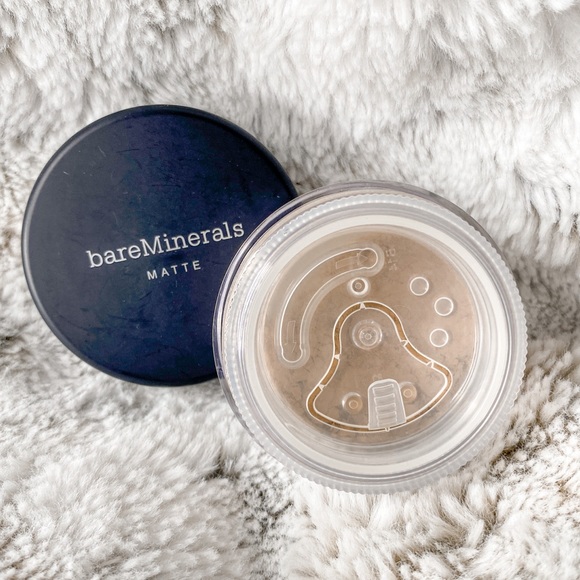 NEW bareMinerals SPF Matte Foundation Medium